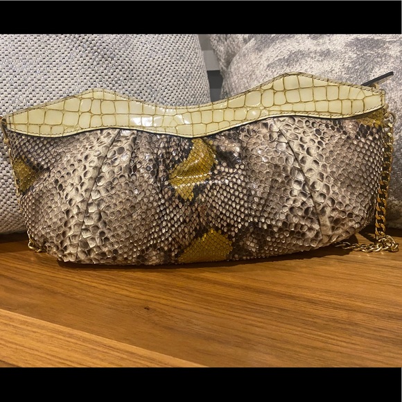 Silvano Biagini Snake Skin Purse w / Removable Gold Chain Strap - Picture 2 of 14